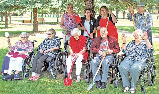 Killam-Campus-of-Care-Residents-and-shovels