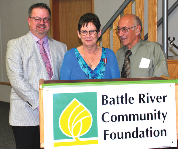 Killam Mayor Bud James acted as Master of Ceremonies during a Battle River Community Foundation Community Builders dinner held Saturday, Aug. 23 in Killam to honour Stan and Sharleen Chevraux.